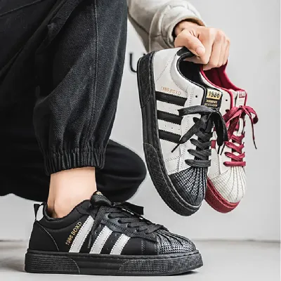 COMFORTABLE AND WEAR-RESISTANT SHOES FOR MEN